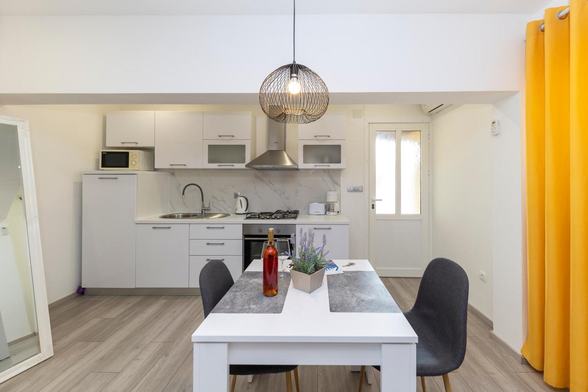 Family Apartments Zadar - Ryanair Exclusive Экстерьер фото