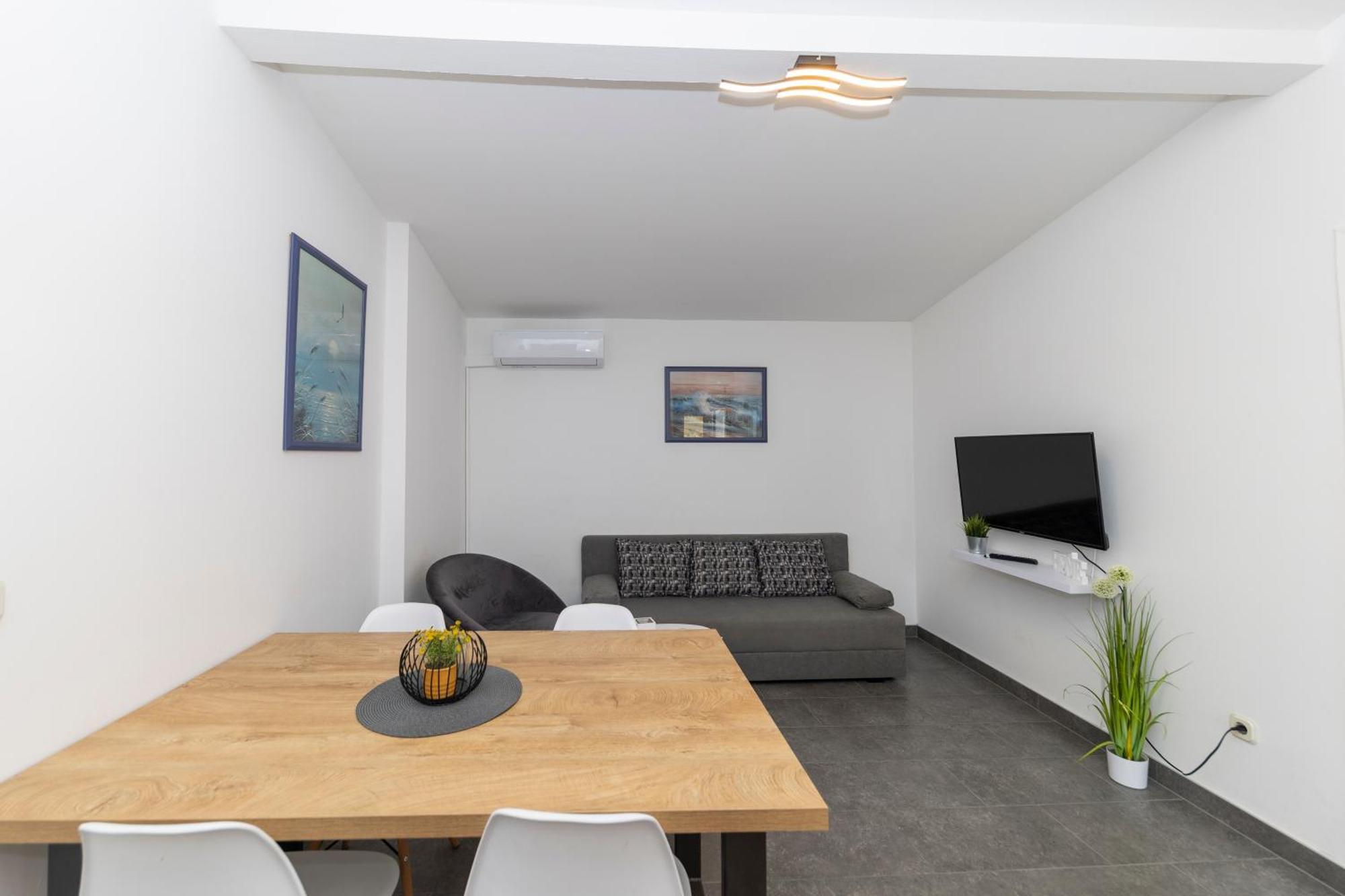 Family Apartments Zadar - Ryanair Exclusive Экстерьер фото