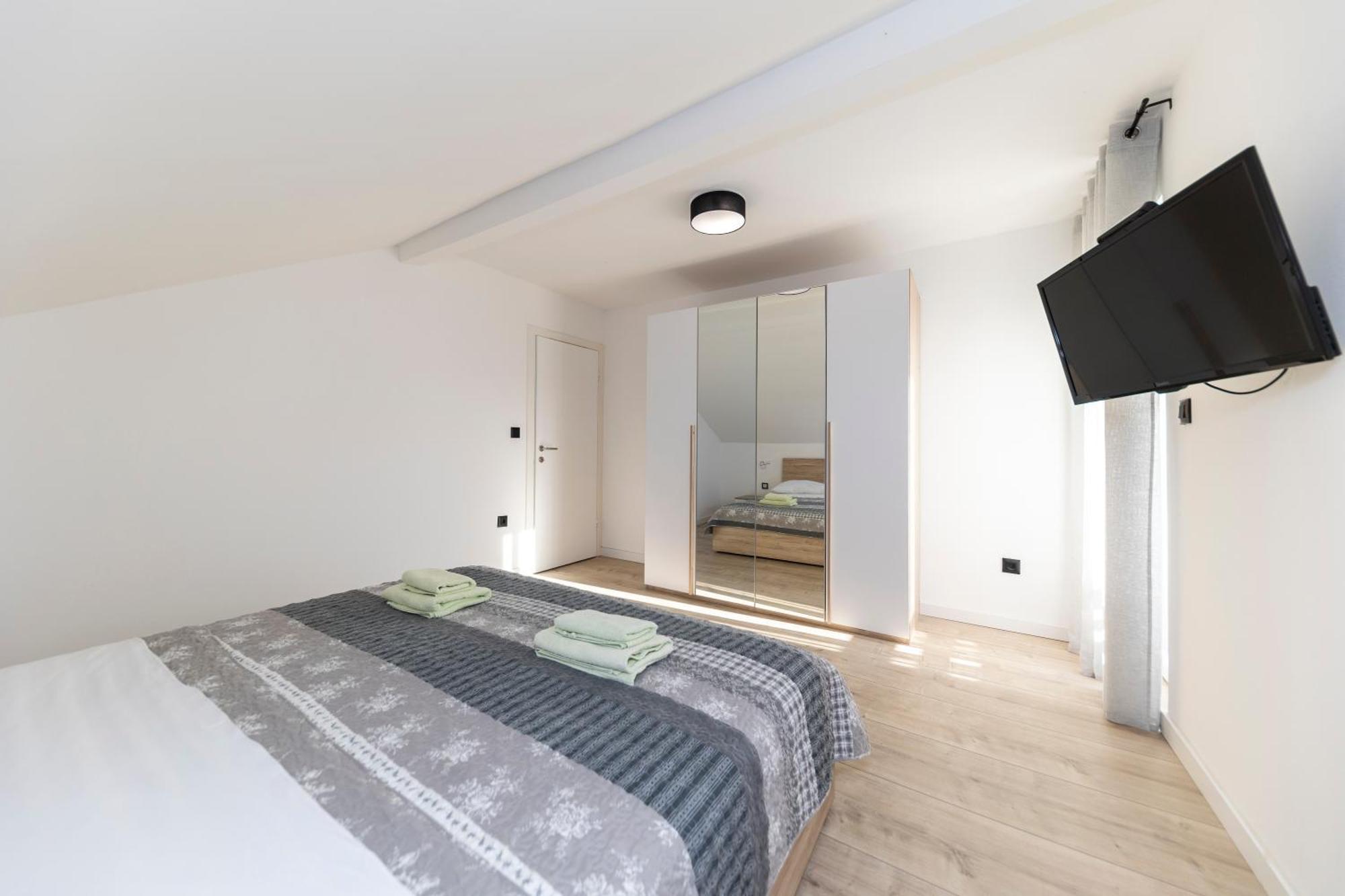 Family Apartments Zadar - Ryanair Exclusive Экстерьер фото